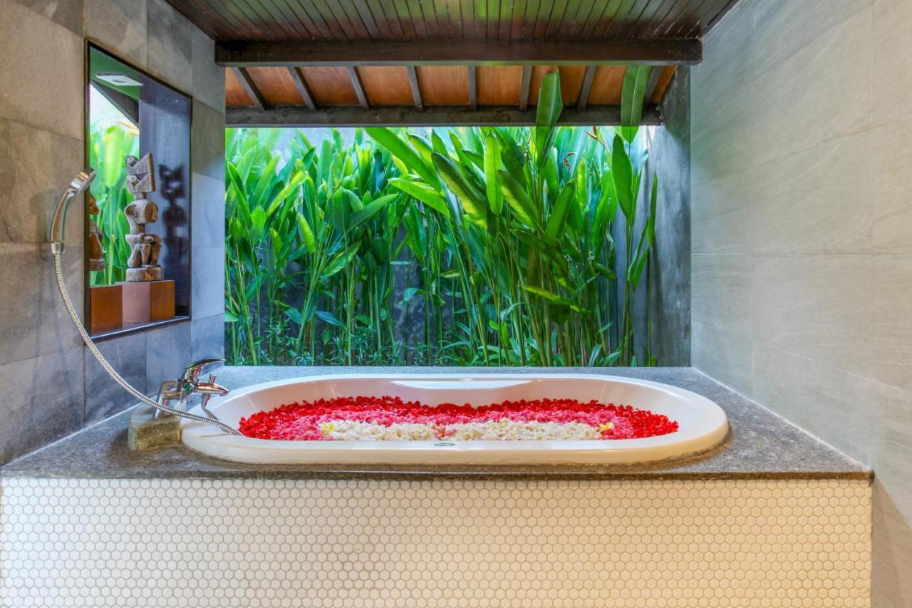 Asrina Villa'S Seminyak Exterior foto
